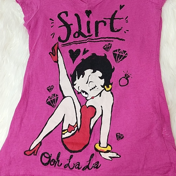 NWOT🌹Betty boop hot pink graphic t-shirt - Picture 3 of 10